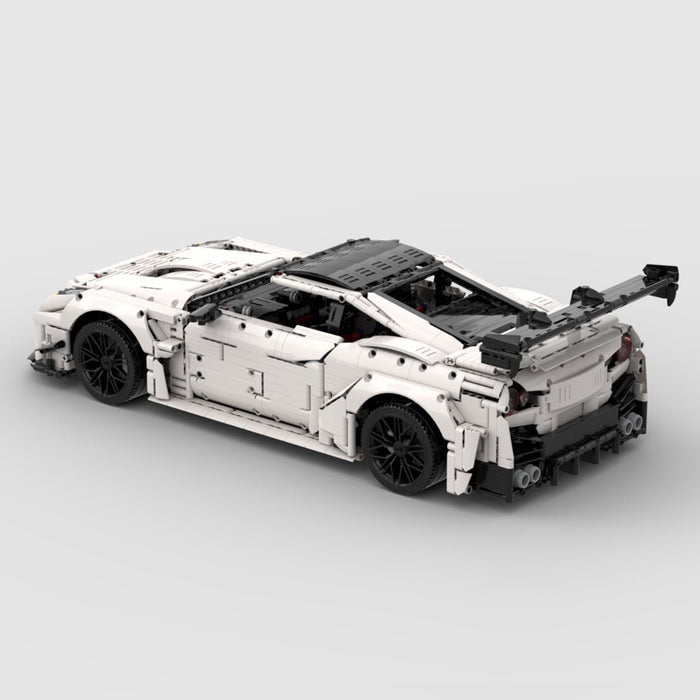 1/8 Scale Nissan GTR - R35 Sports Car Tech Building Blocks - LesDiy - Red White