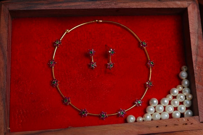 Adorable Floral Stone Choker