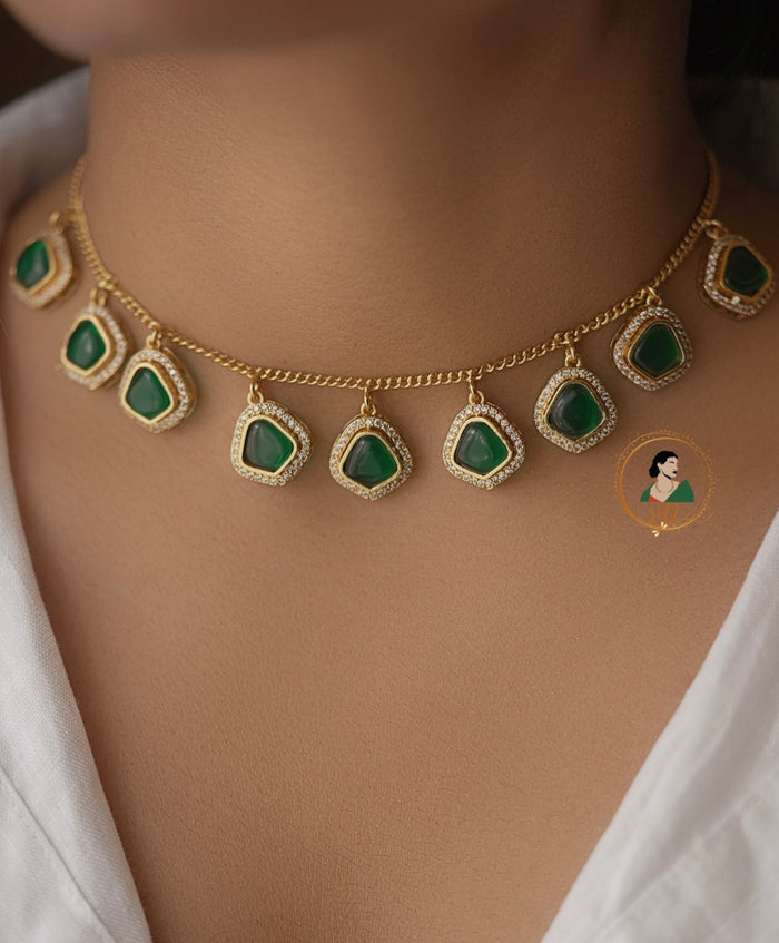 Antique Emerald Stone Necklace Set