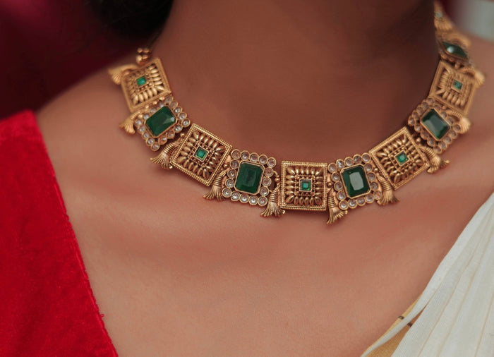 Antique Emerald Stone Necklace Set