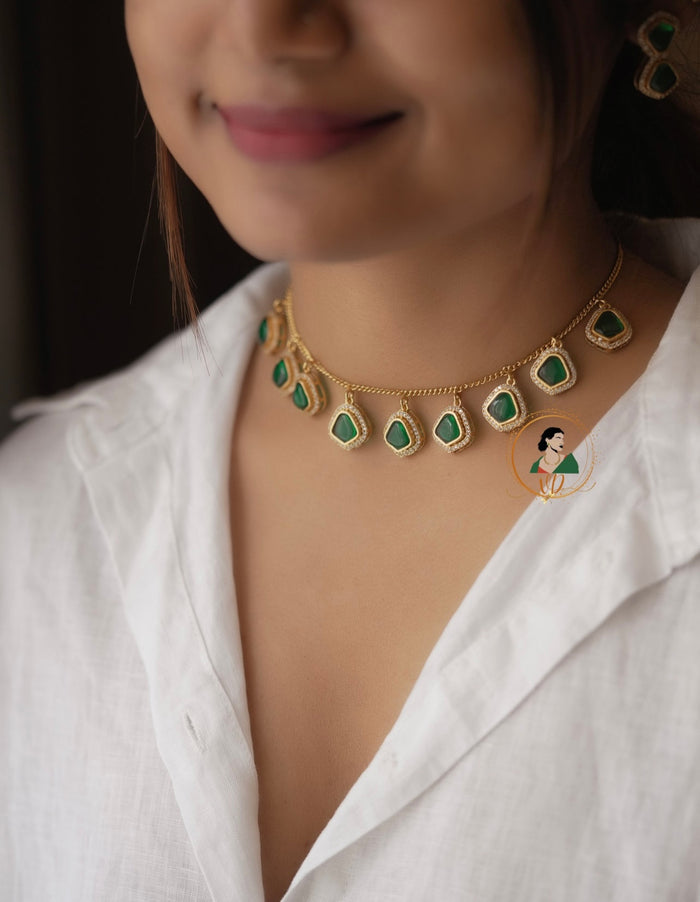Antique Emerald Stone Necklace Set