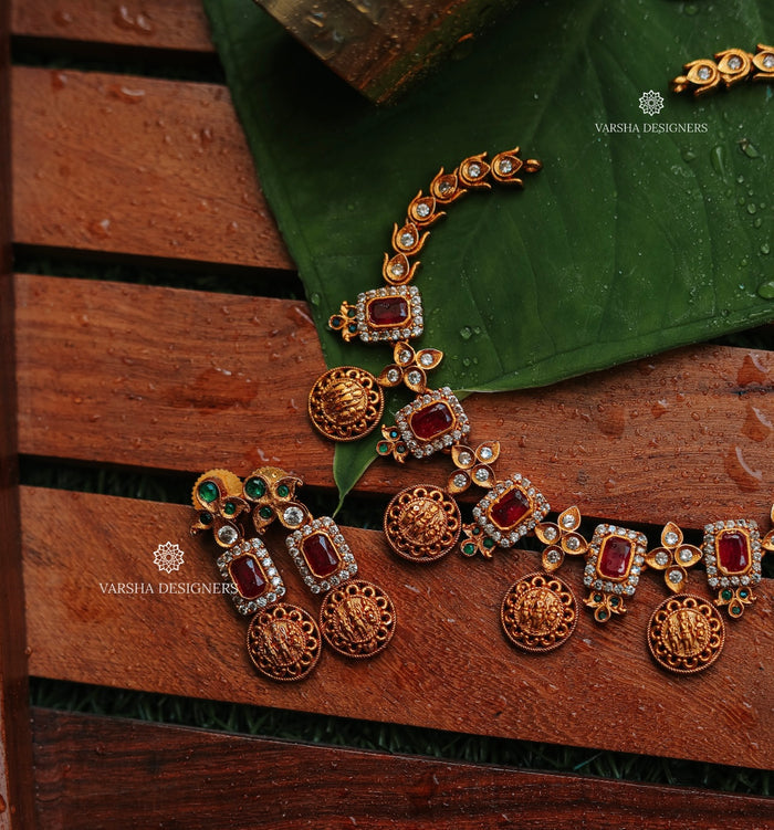 Antique Finish Ruby and White Kasumala