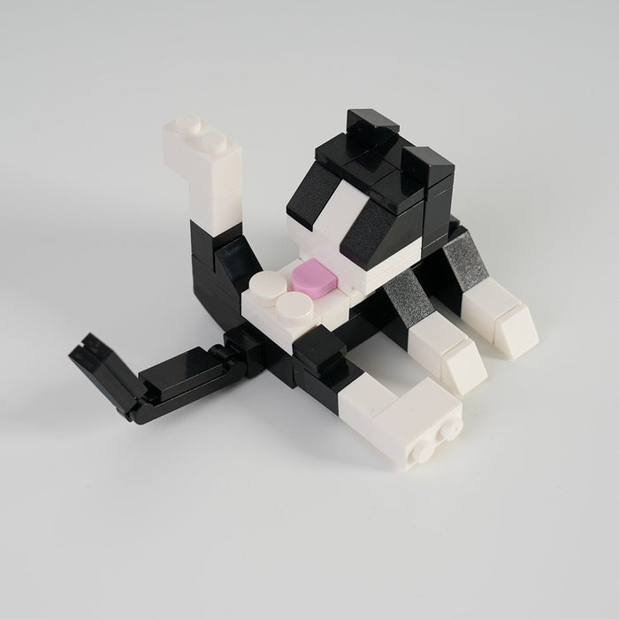 Black & White Grooming Kitten Building Blocks - LesDiy -