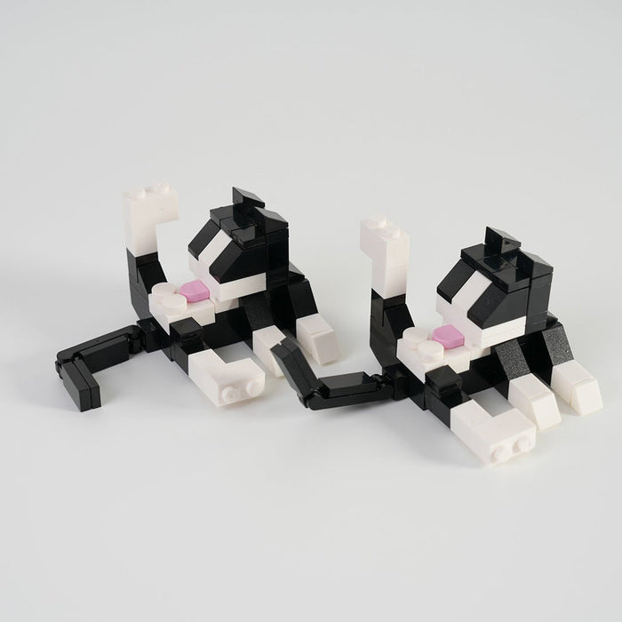 Black & White Grooming Kitten Building Blocks - LesDiy -