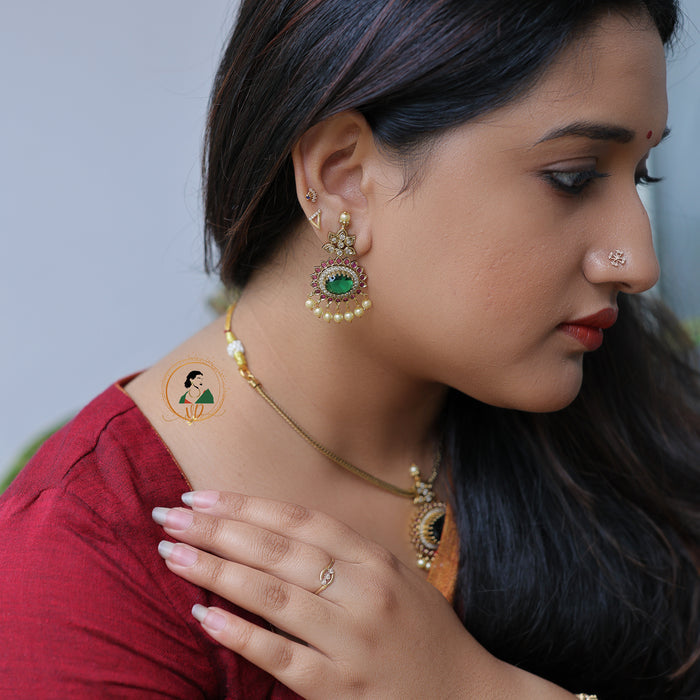 Brilliant Emerald Necklace