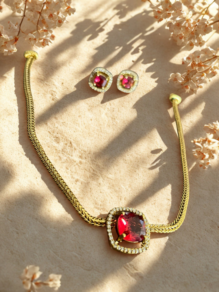 Deep Ruby Choker