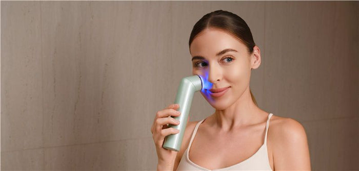 Dispozitiv de îngrijire facială Nanoleaf 6-in-1 Light Therapy Wand, verde