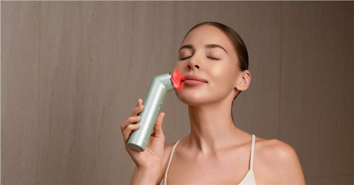 Dispozitiv de îngrijire facială Nanoleaf 6-in-1 Light Therapy Wand, verde