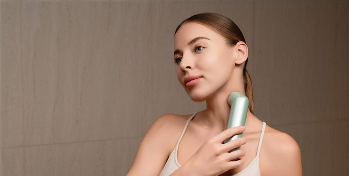 Dispozitiv de îngrijire facială Nanoleaf 6-in-1 Light Therapy Wand, verde
