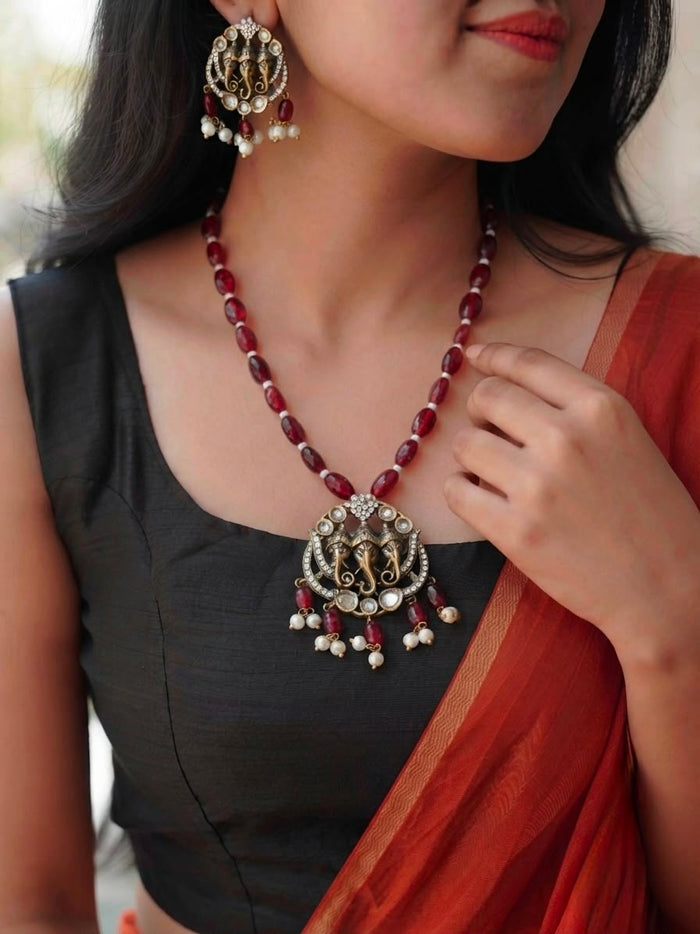 Elephant Motif Pendant Beaded Necklace