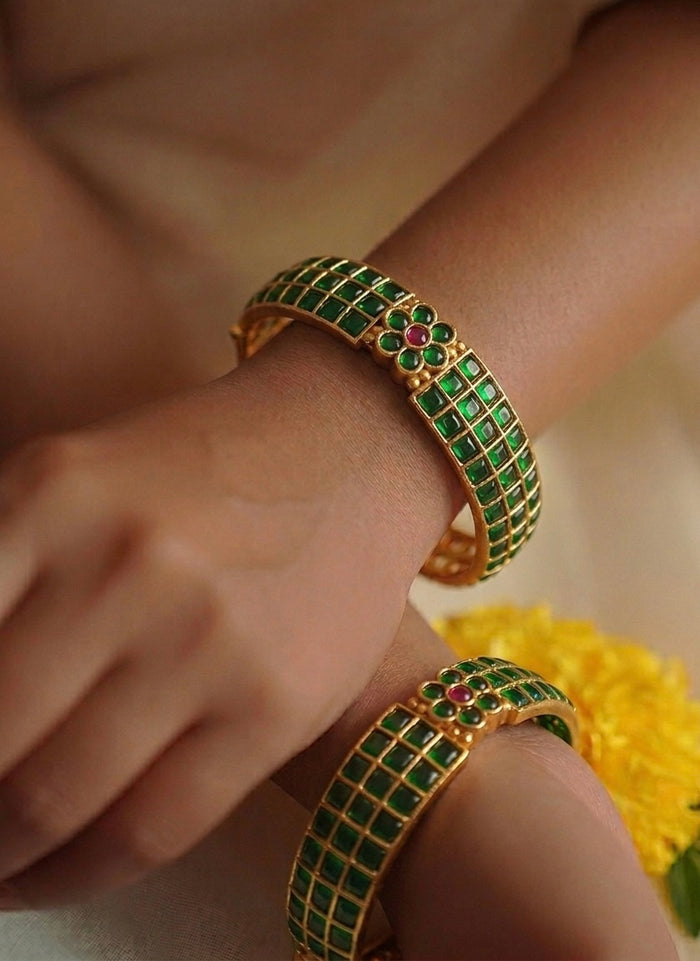 Emerald Floral Kemp Kada / Bangles