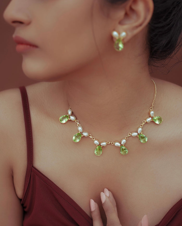 Gold Finish Pastel Green & Pearl Necklace Set