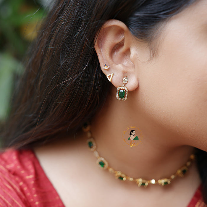 Gold Finish Stone Necklace Set