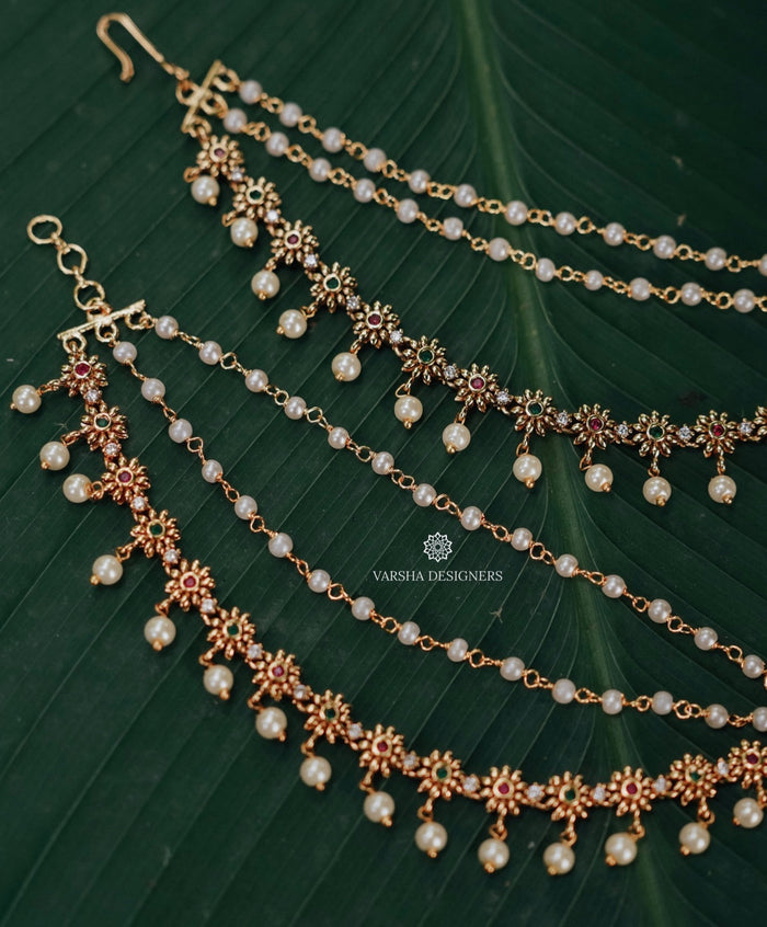 Gold Look Floral Pearl Earchains