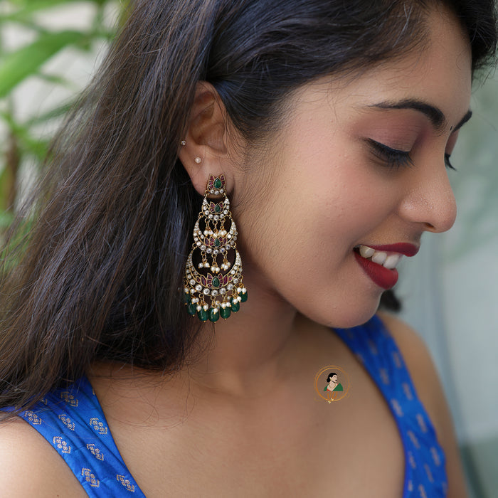 Layered Emerald Chaandbaali