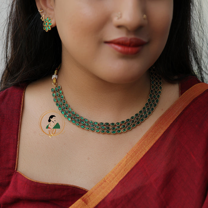 Layered Emerald Kemp Choker