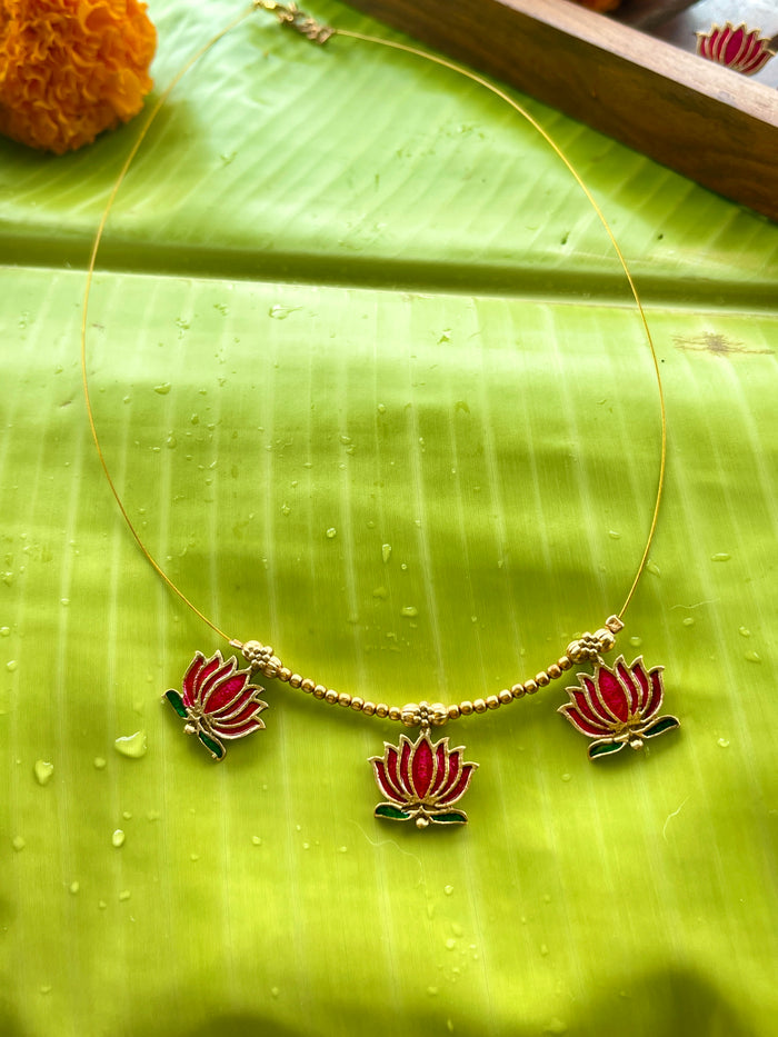 Lotus Pendant Invisible Necklace Set
