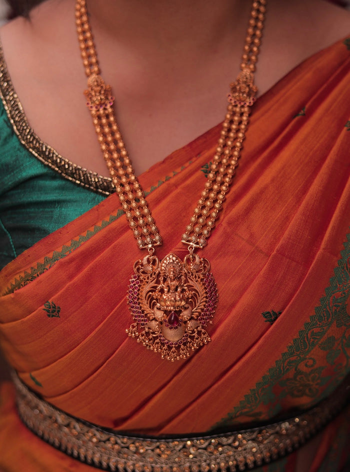 Matte Finish Gold Beaded Temple Haram