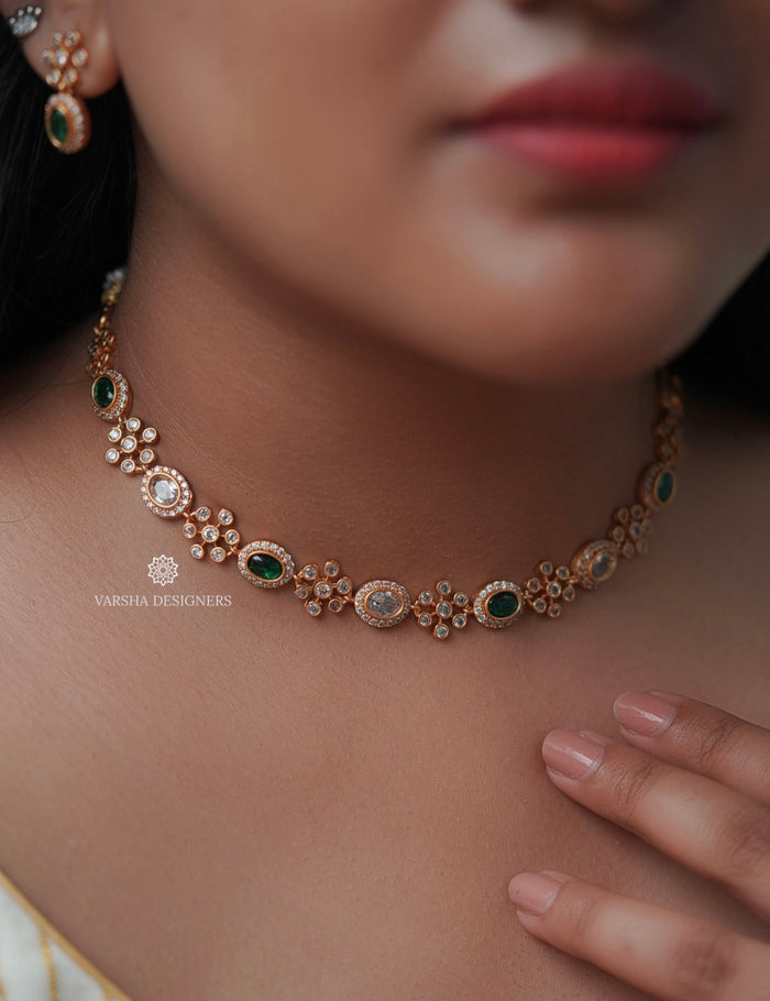 Matte Finish Green and White Necklace Set