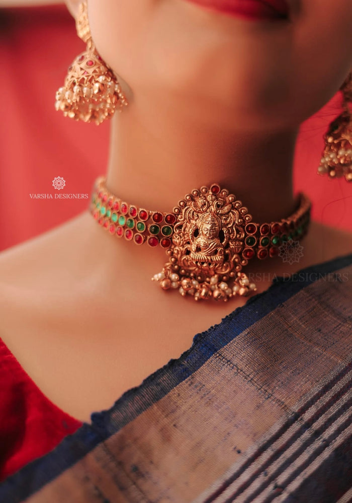 Matte Finish Nakshi Choker