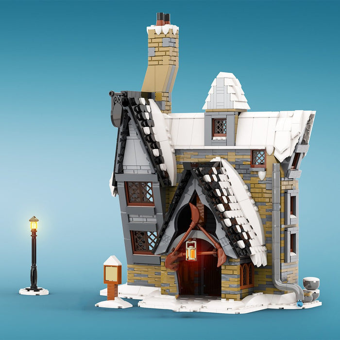 MOC - 114446 Winter Three Broomsticks Inn Building Blocks - LesDiy -