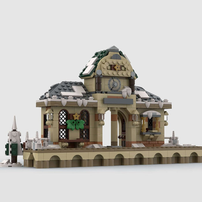 MOC - 124954 Christmas Winter Station - LesDiy -