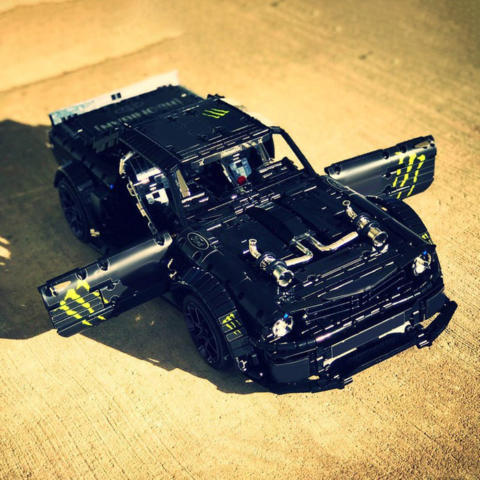 MOC - 22970 Ford Mustang Hoonicorn V2 - Dynamic - LesDiy -