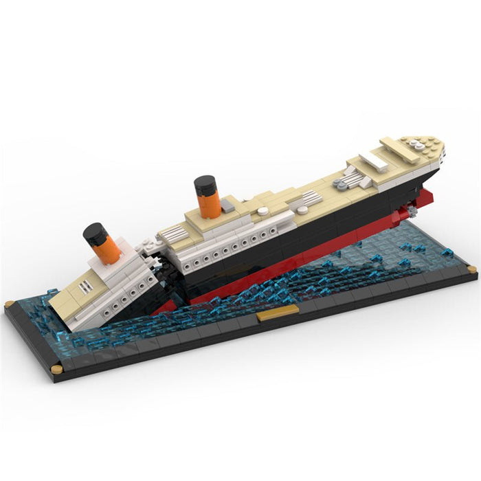 MOC - 51466 Titanic Sinking Scene - LesDiy - MOC -