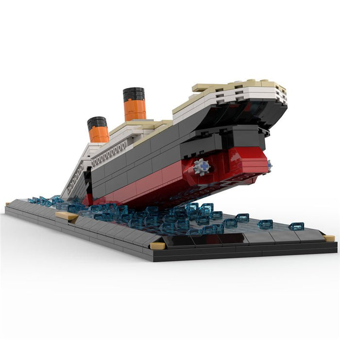 MOC - 51466 Titanic Sinking Scene - LesDiy - MOC -