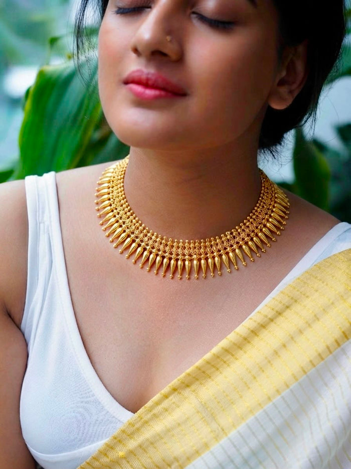Mullamottu Necklace