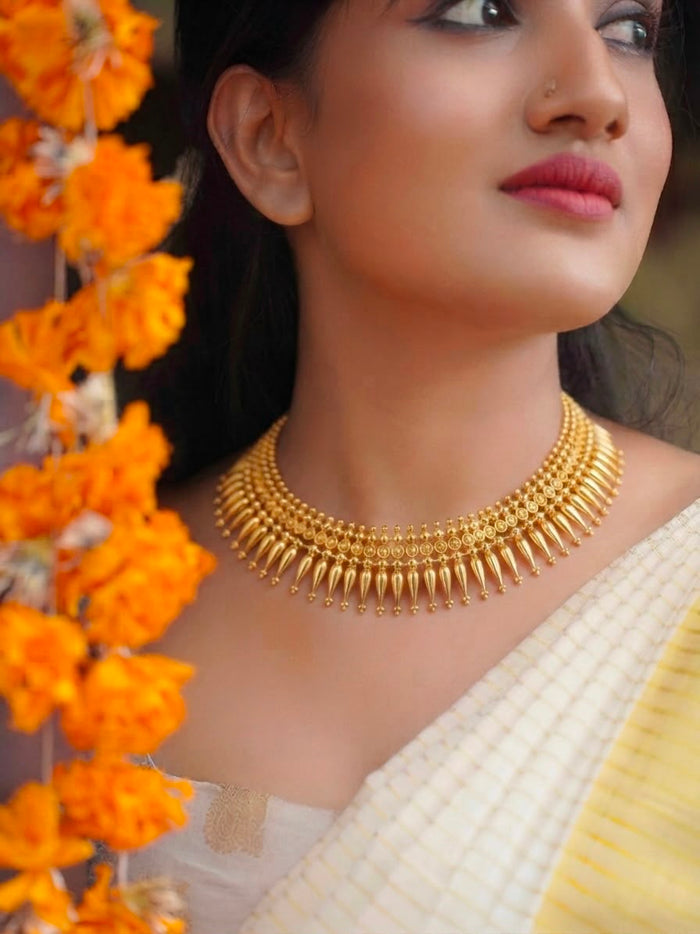 Mullamottu Necklace
