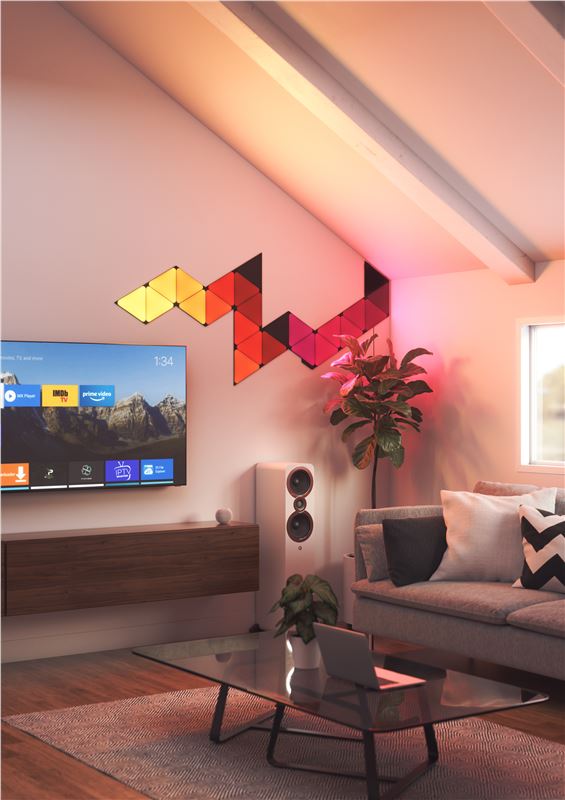 Pachet extensie 3 panouri Nanoleaf Shapes Black Triangles, ediție limitată