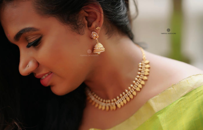 Paisley Gold Look Alike Necklace Set