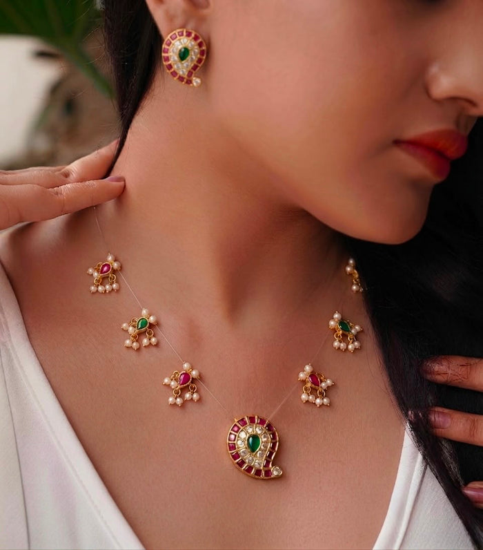 Paisley Kemp Invisible Necklace Set