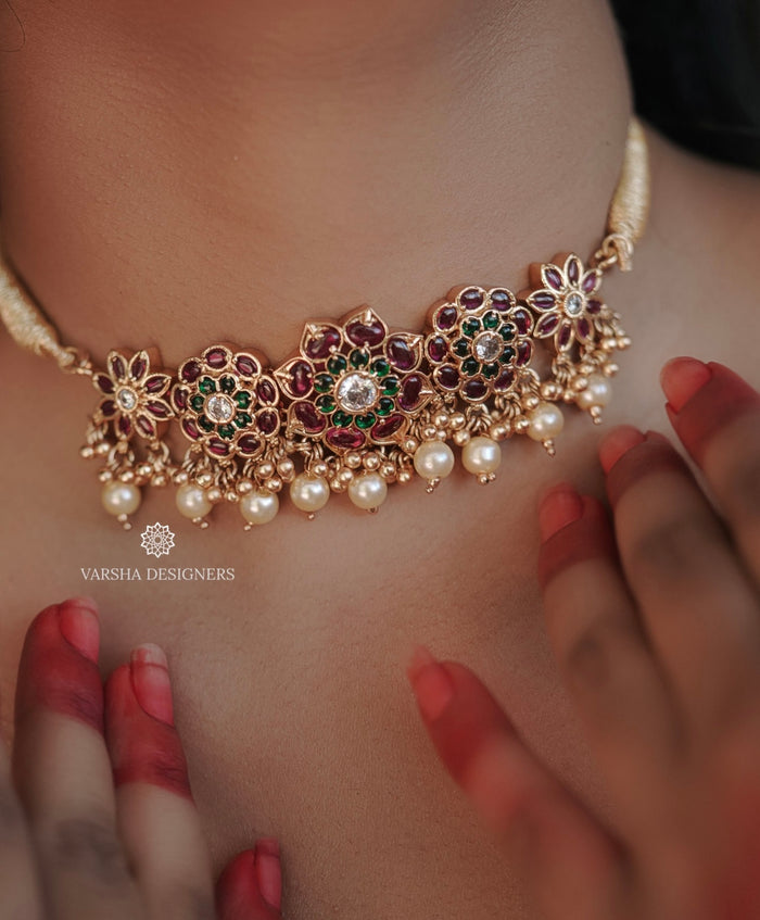 Pure Kemp Stone Choker Set