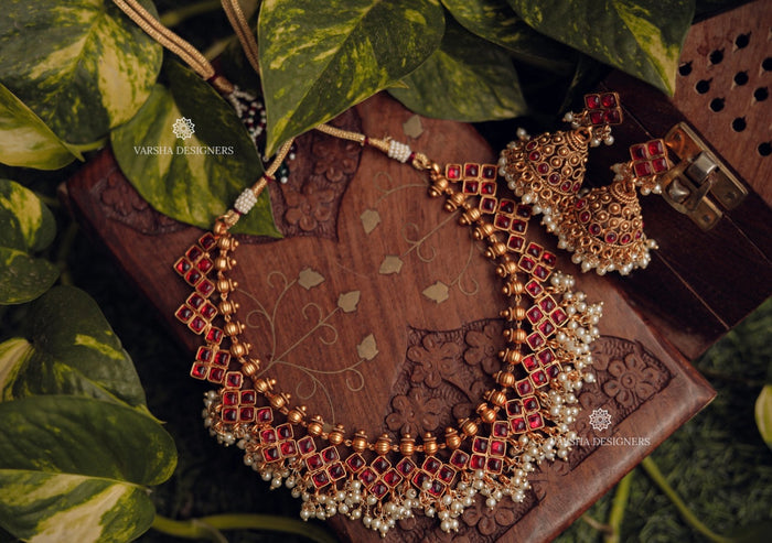 Ruby Stone Guttapusalu Necklace