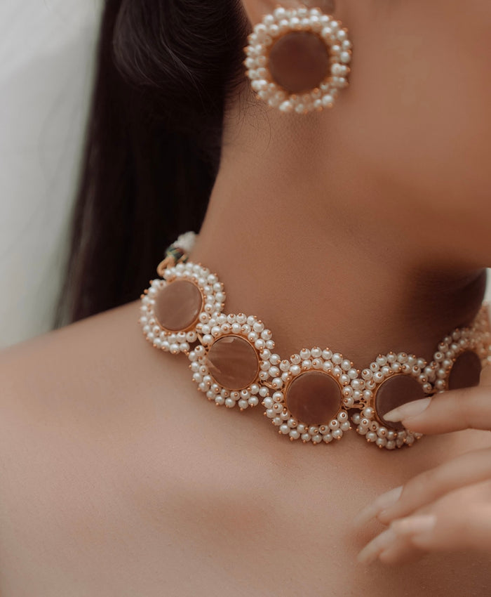 Russet Pearl Choker Set