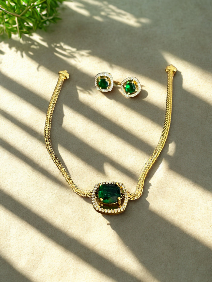 Simple Emerald Choker