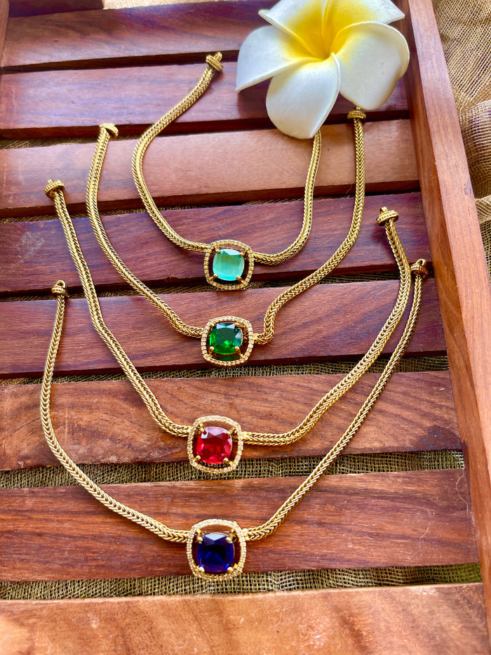 Simple Stone Choker